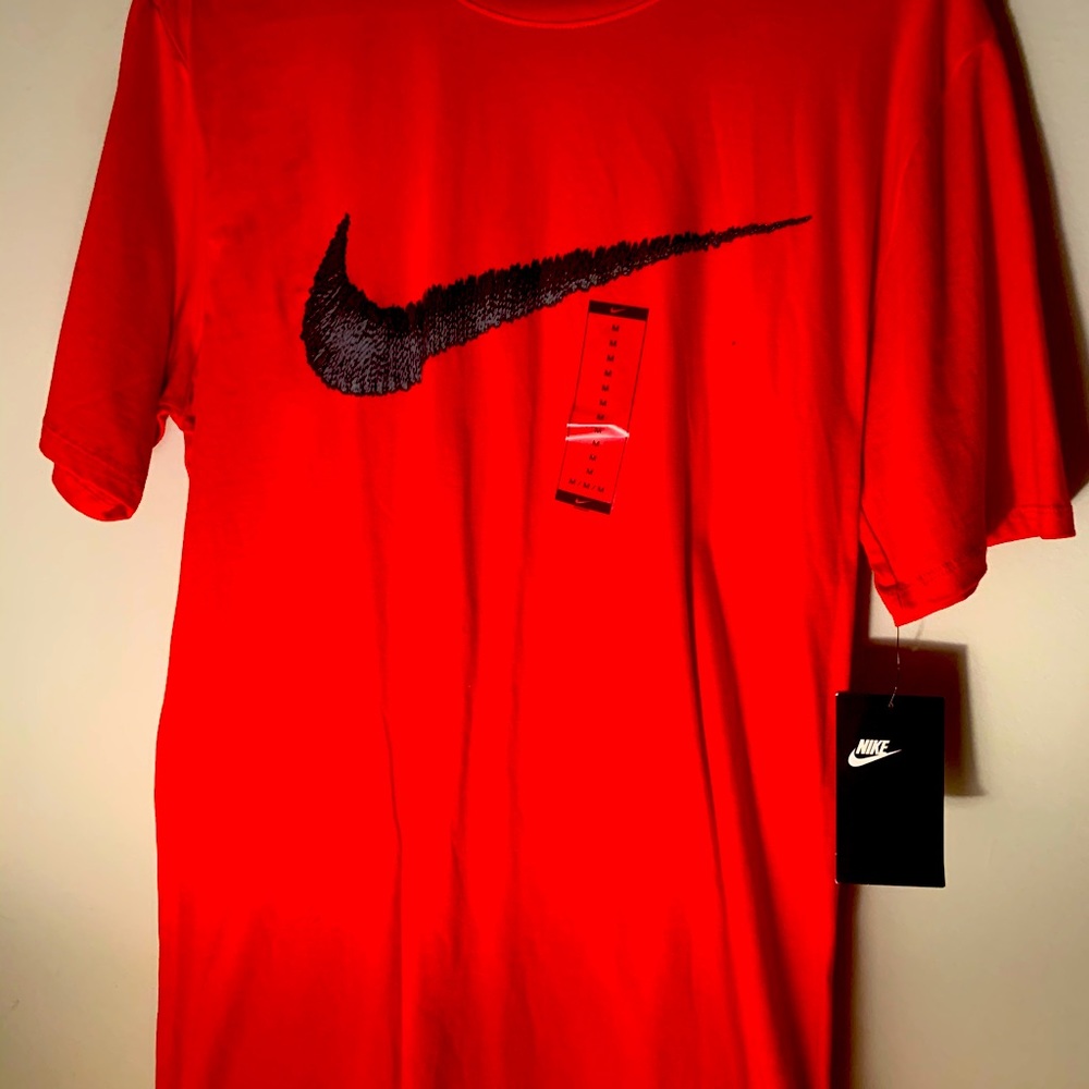 Men’s Nike tee shirt